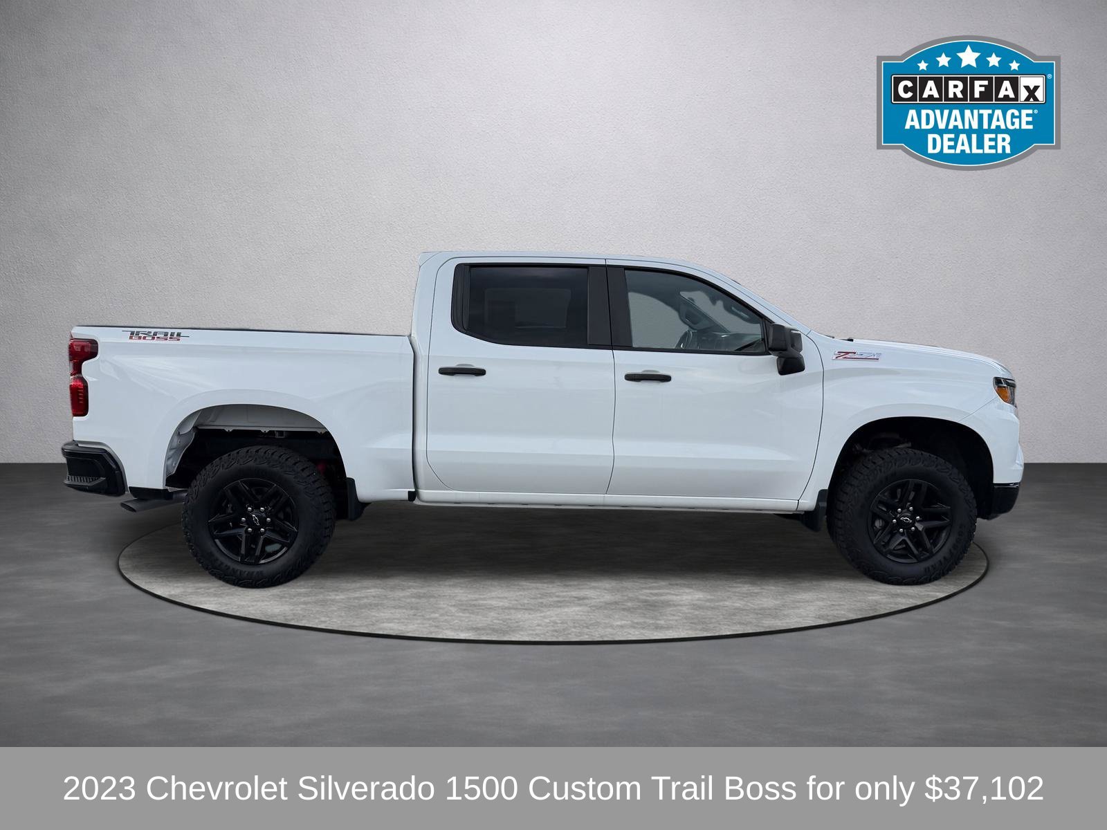 Used 2023 Chevrolet Silverado 1500 Custom Trail Boss AWD/4WD image 2