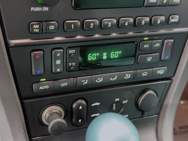 Used 2002 Ford Thunderbird image 14