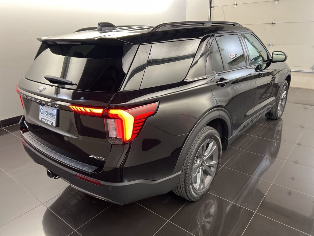 New 2026 Ford Explorer Active w/ Active Comfort Package AWD/4WD image 6