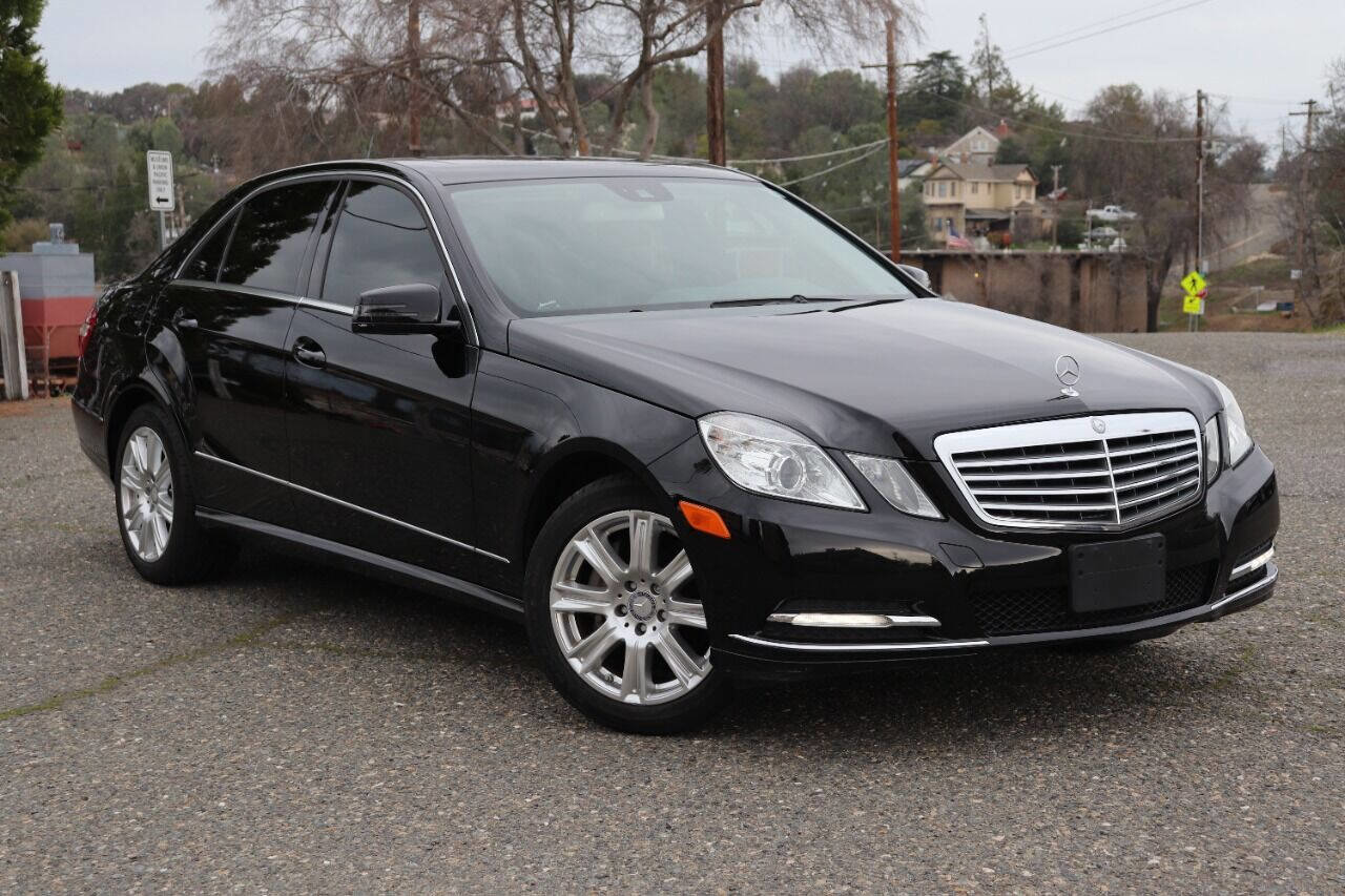 Used 2013 Mercedes-Benz E 350 Sedan image 1