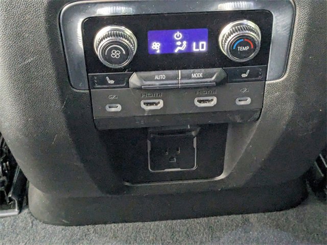 Used 2023 GMC Yukon Denali Ultimate image 28