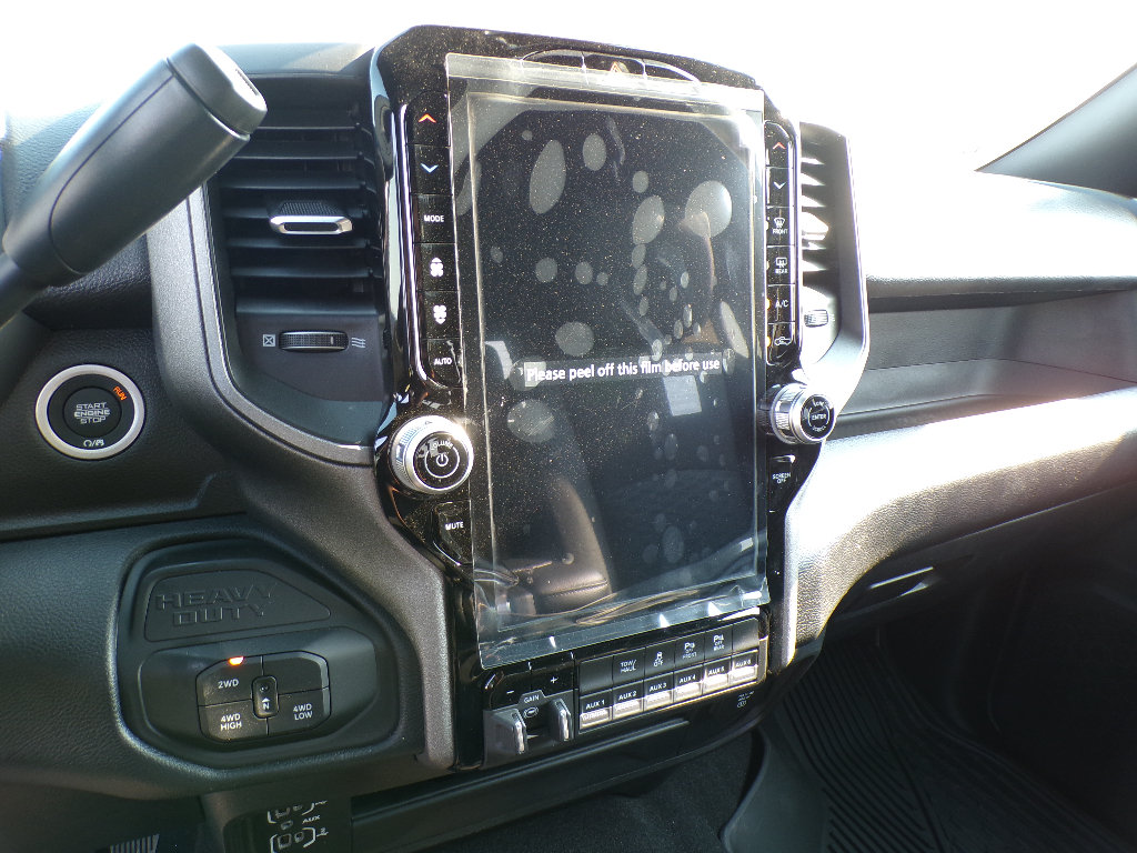 New 2026 RAM 2500 Tradesman AWD/4WD image 17