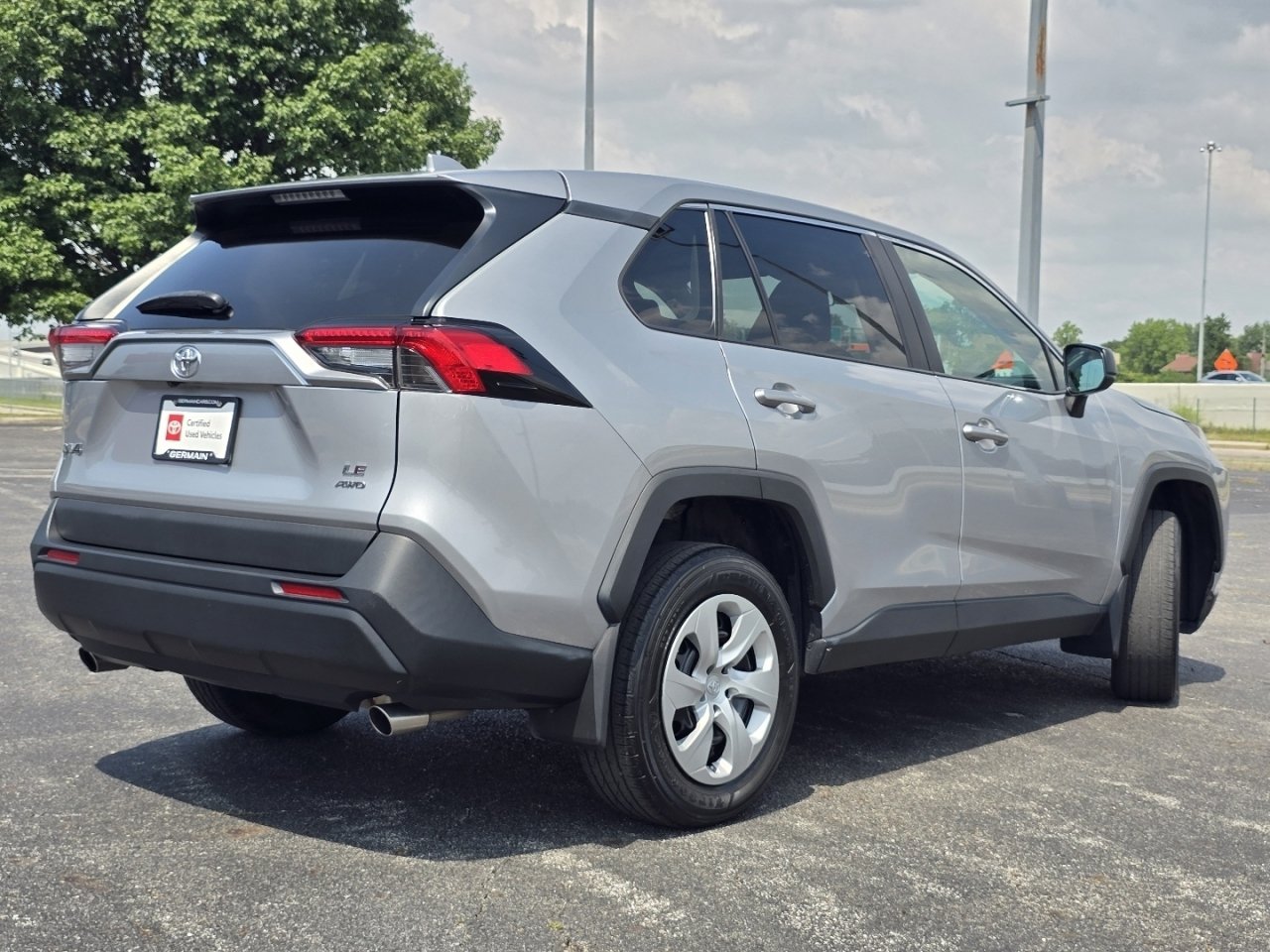 Certified 2023 Toyota RAV4 LE AWD/4WD image 13