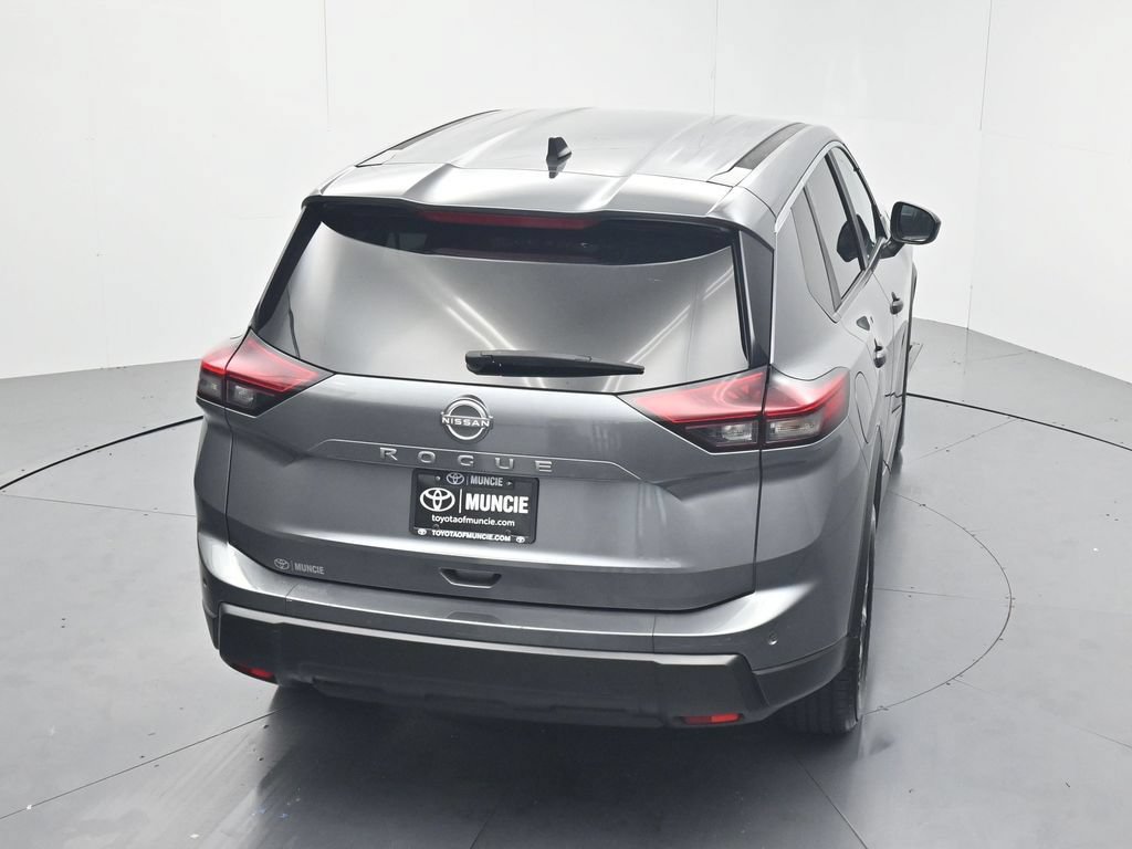 Used 2024 Nissan Rogue S FWD image 57