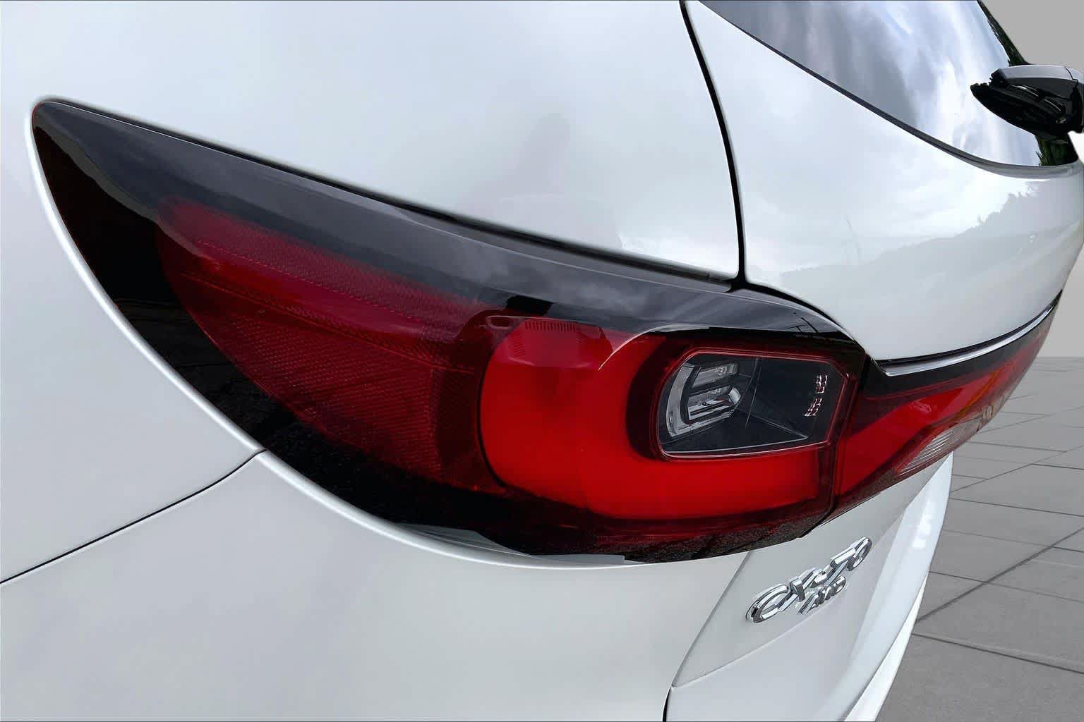 Certified 2025 MAZDA CX-70 Plug-In Hybrid w/ Premium Pkg AWD/4WD image 28
