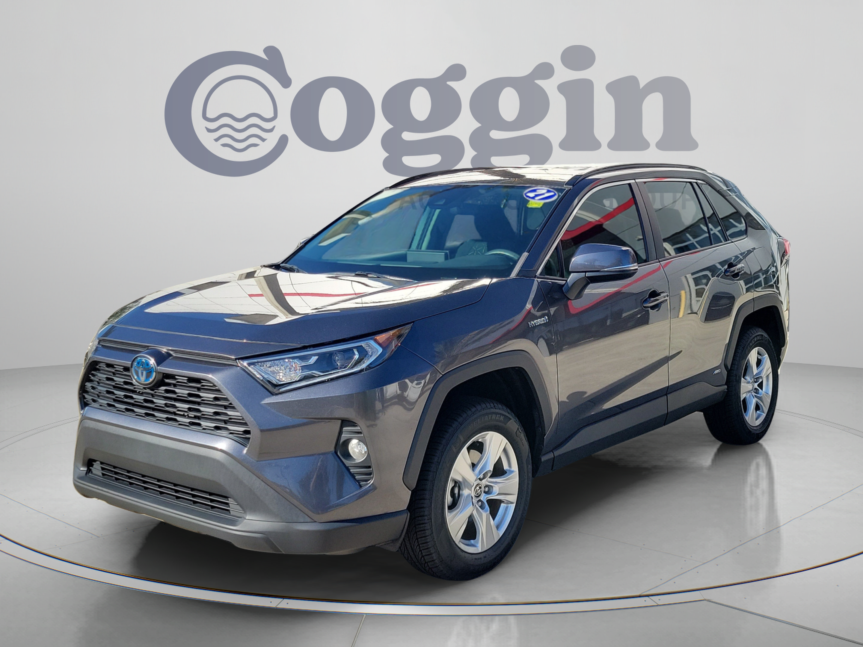 Used 2021 Toyota RAV4 XLE AWD/4WD video 1