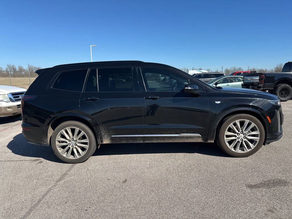 Used 2021 Cadillac XT6 Sport w/ Platinum Package image 10