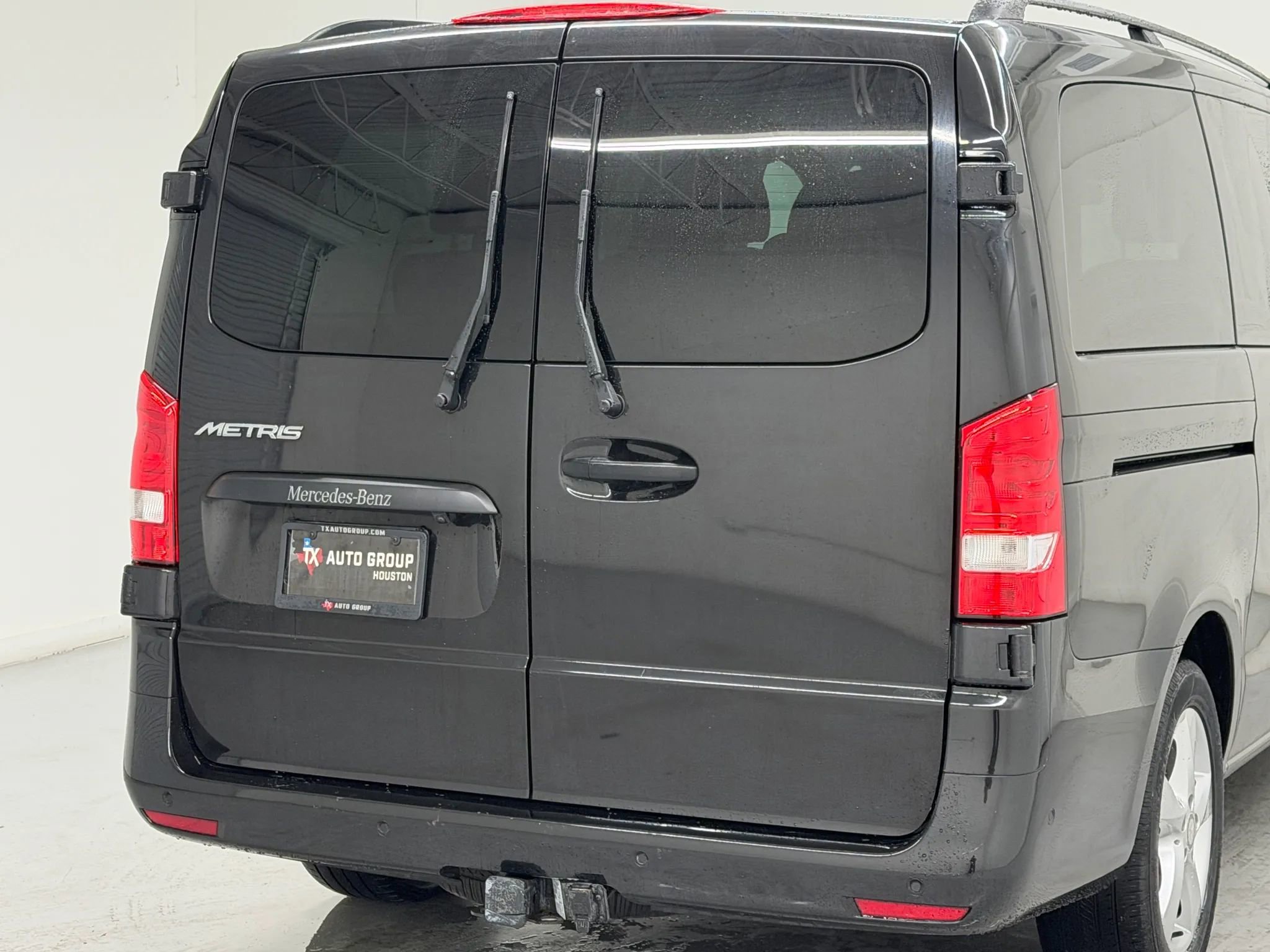 Used 2016 Mercedes-Benz Metris Passenger image 40