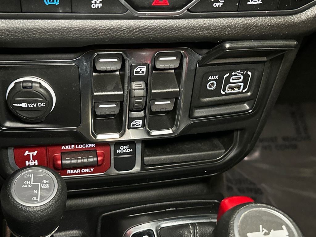 Used 2024 Jeep Wrangler Unlimited image 29