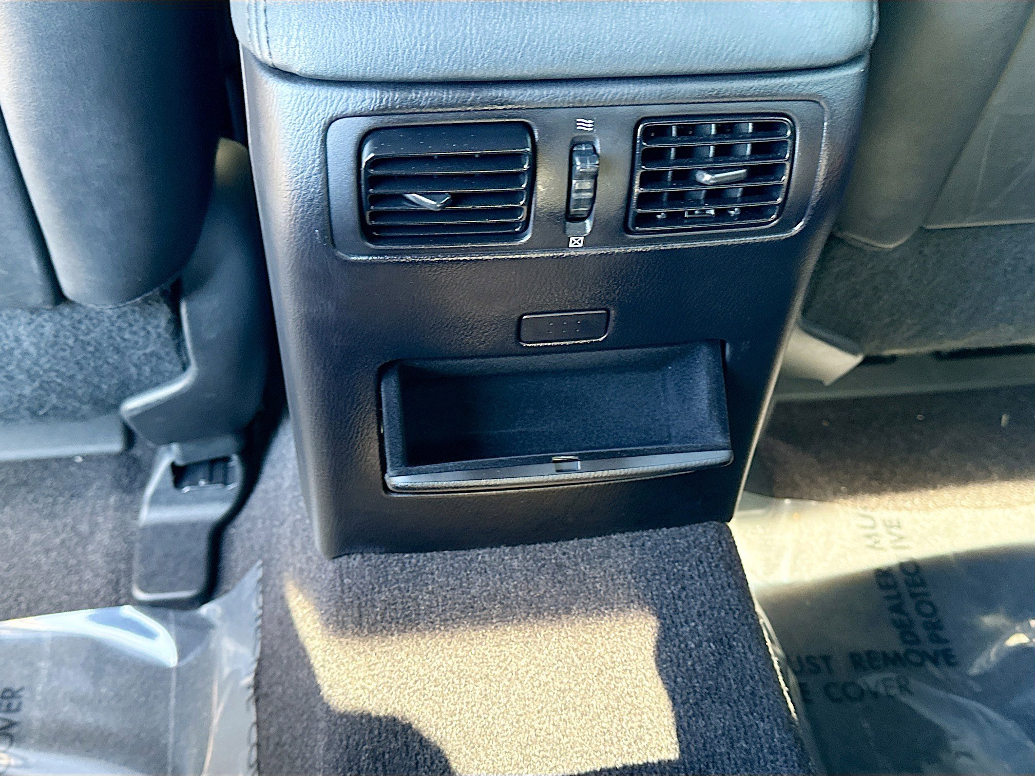 Used 2019 INFINITI Q70 Luxe w/ Sport Package image 19