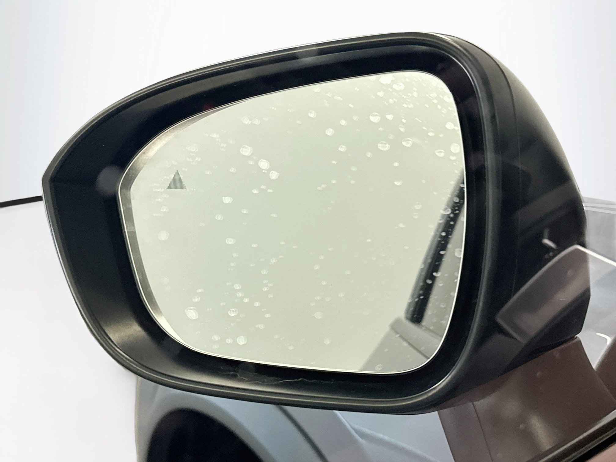 Used 2023 Nissan Rogue S AWD/4WD image 16