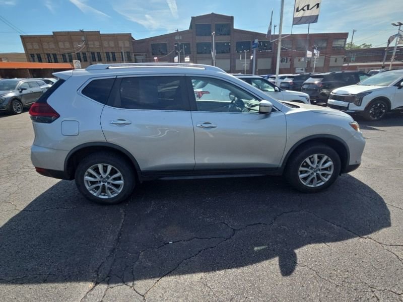Used 2020 Nissan Rogue SV AWD/4WD image 8