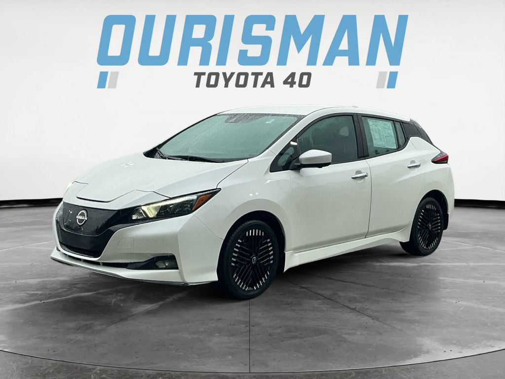 Used 2023 Nissan Leaf SV Plus image 2