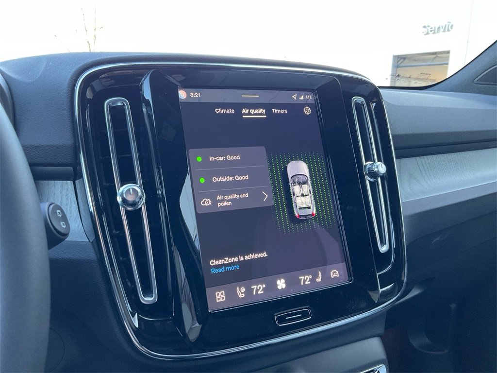 New 2026 Volvo EX40 Plus w/ Climate Package image 22