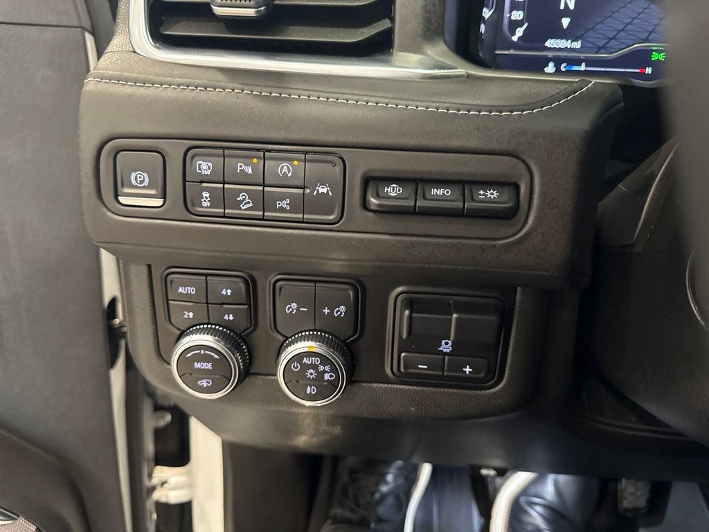 Used 2023 GMC Yukon Denali Ultimate w/ LPO, Floor Liner Package AWD/4WD image 35