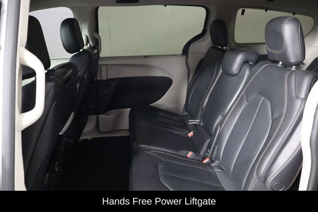 Used 2019 Chrysler Pacifica Touring-L Plus w/ Advanced Safetytec Group FWD image 16