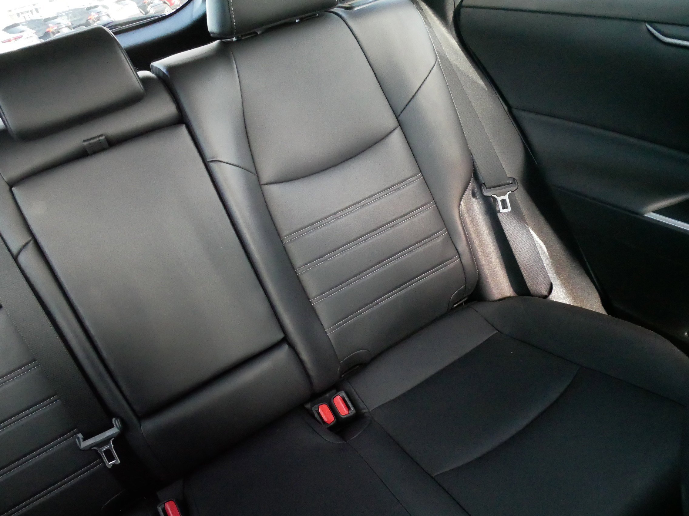 Used 2022 Toyota RAV4 XLE Premium AWD/4WD image 14