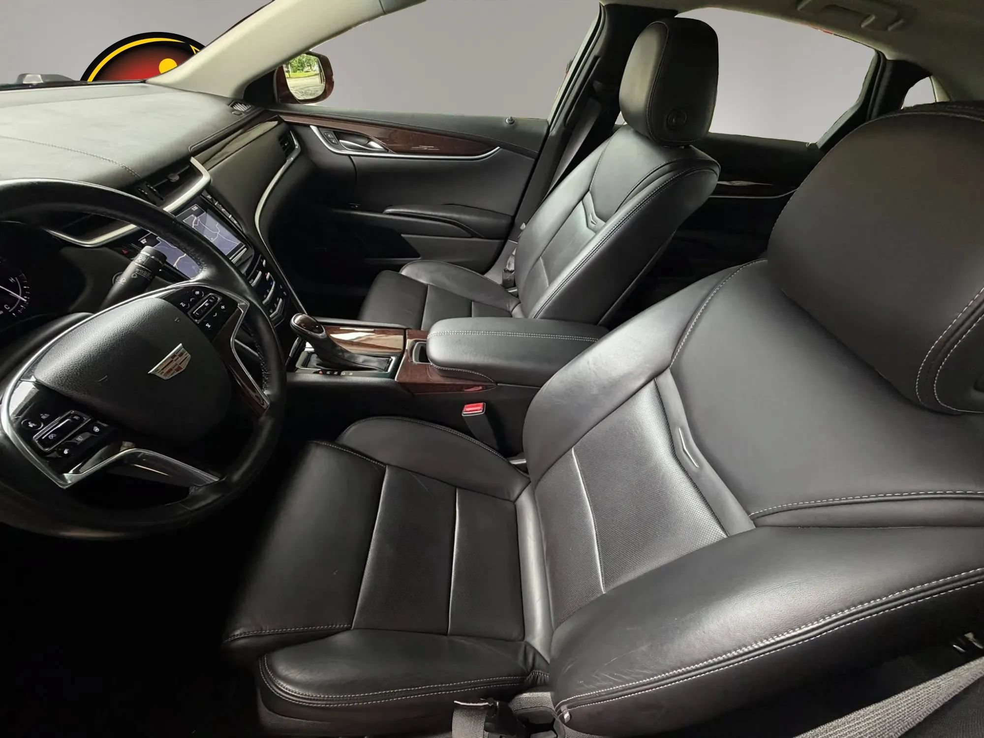 Used 2017 Cadillac XTS Luxury FWD image 2
