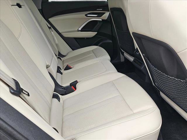 Used 2025 Audi Q5 Premium Plus w/ Premium Plus image 20