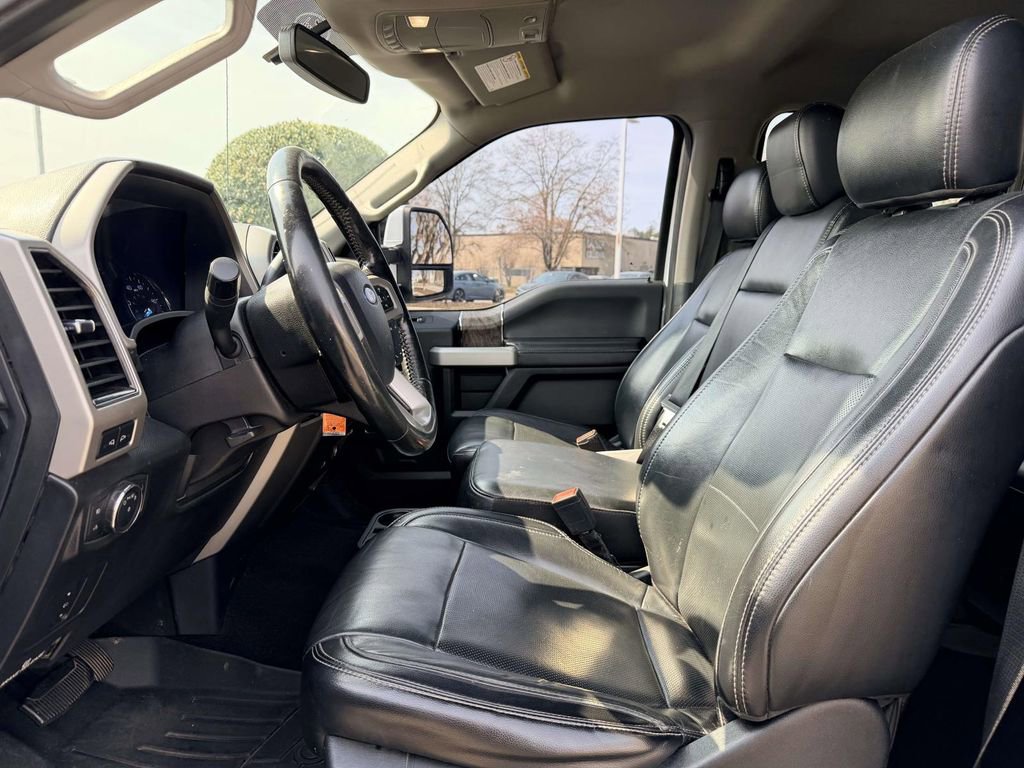 Used 2019 Ford F250 Lariat w/ Lariat Value Package image 19