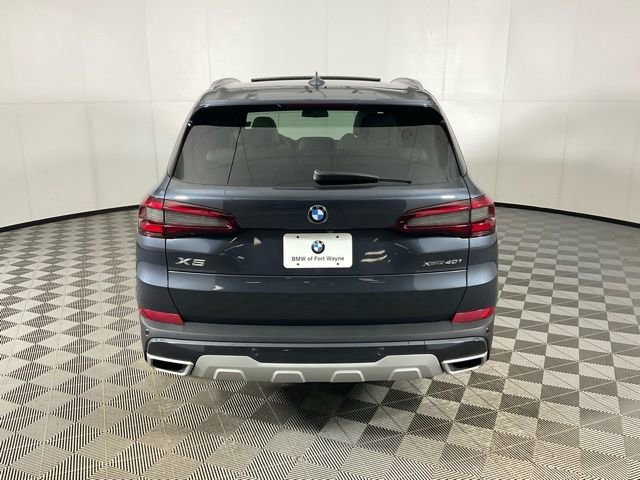 Certified 2022 BMW X5 xDrive40i w/ Parking Assistance Package image 5