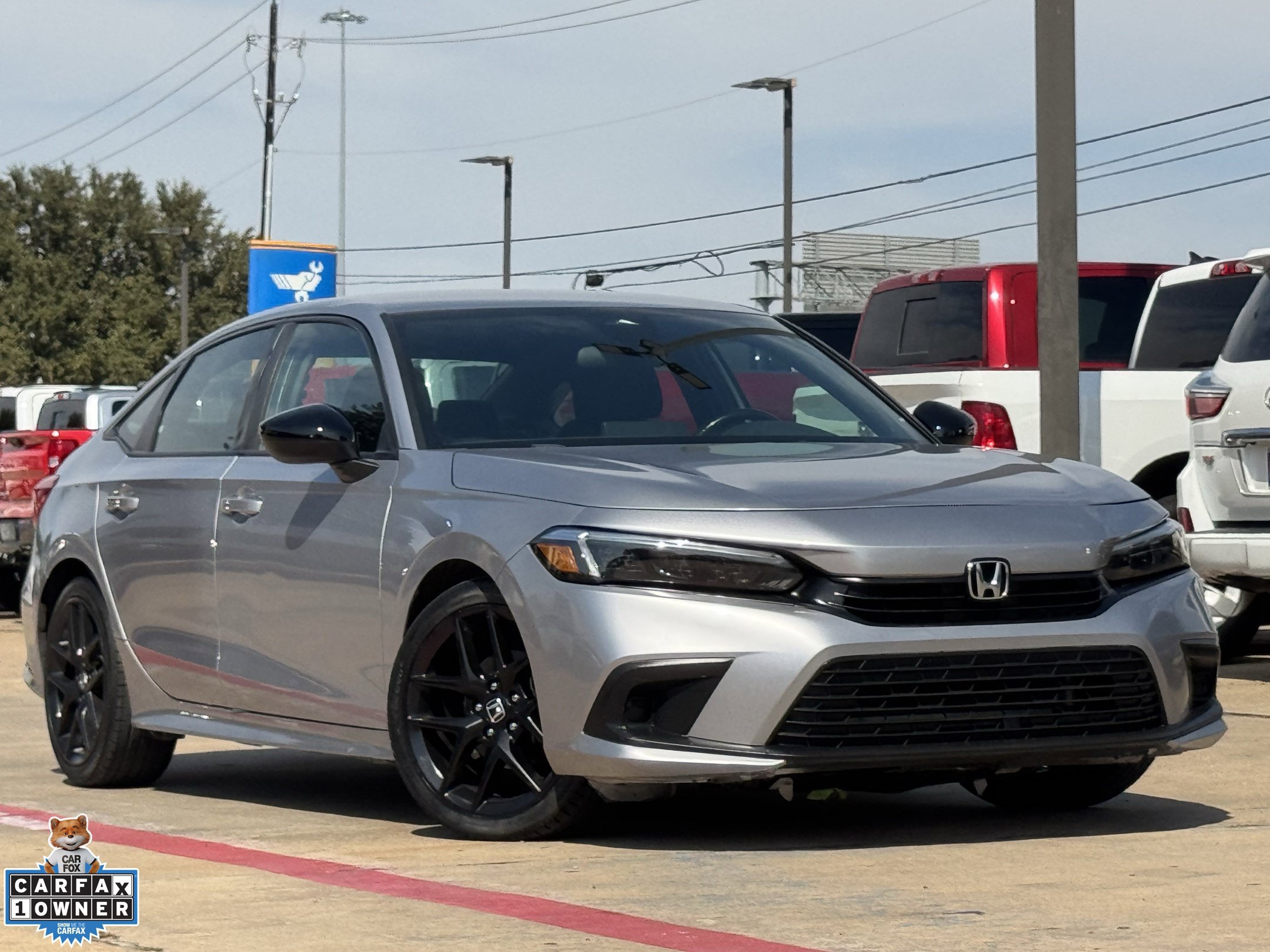 Used 2022 Honda Civic Sport image 2