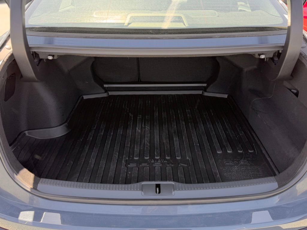 Used 2025 Toyota Crown Nightshade AWD/4WD image 5