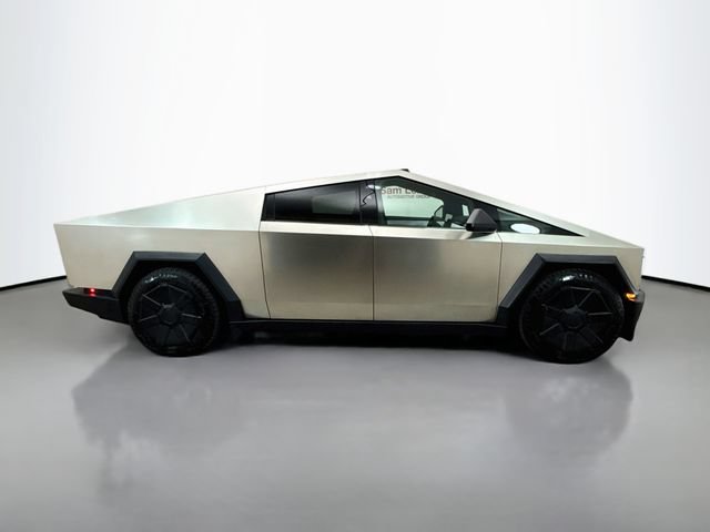 Used 2024 Tesla Cybertruck Cyberbeast AWD/4WD image 8
