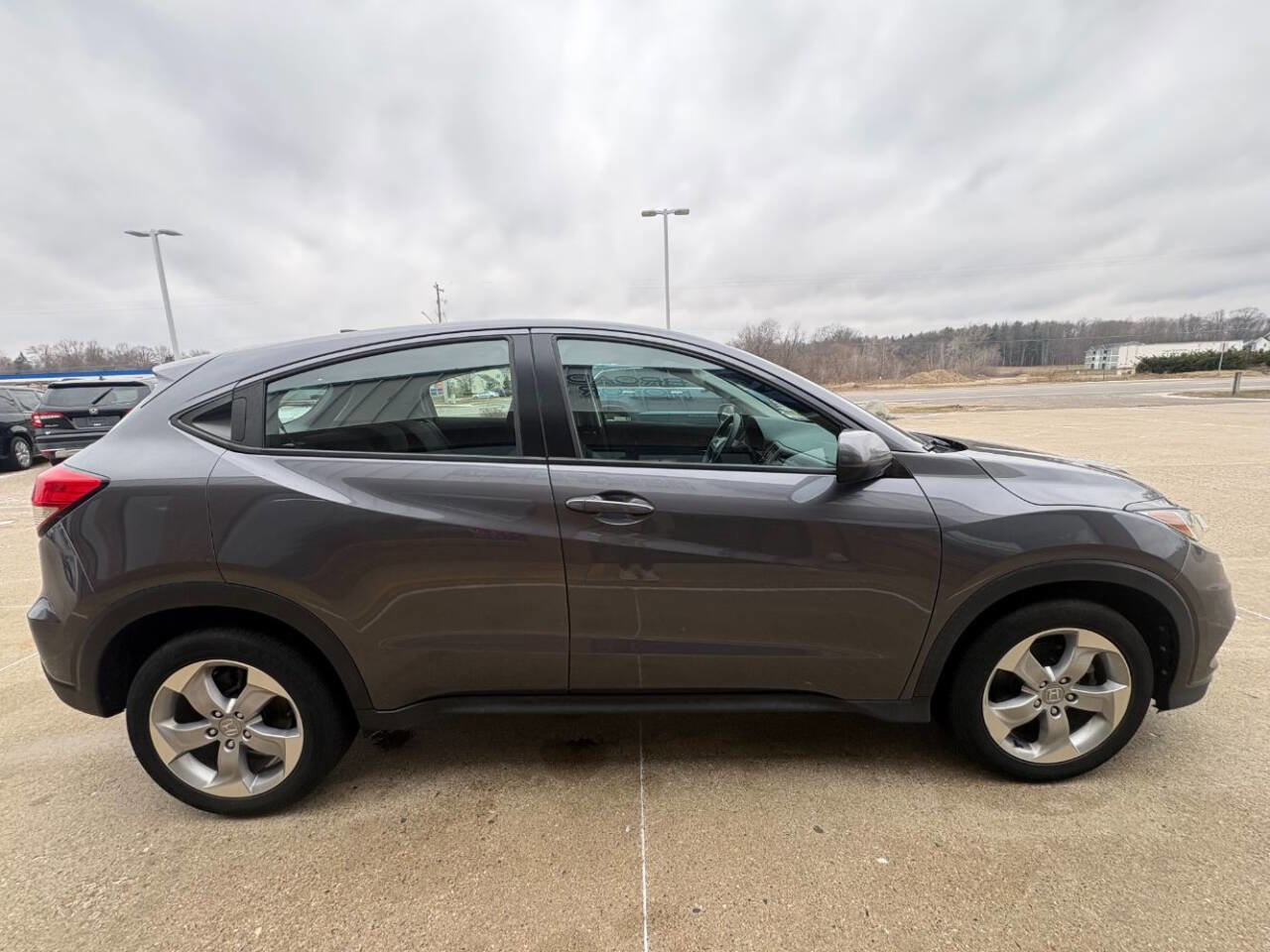 Used 2020 Honda HR-V LX image 19