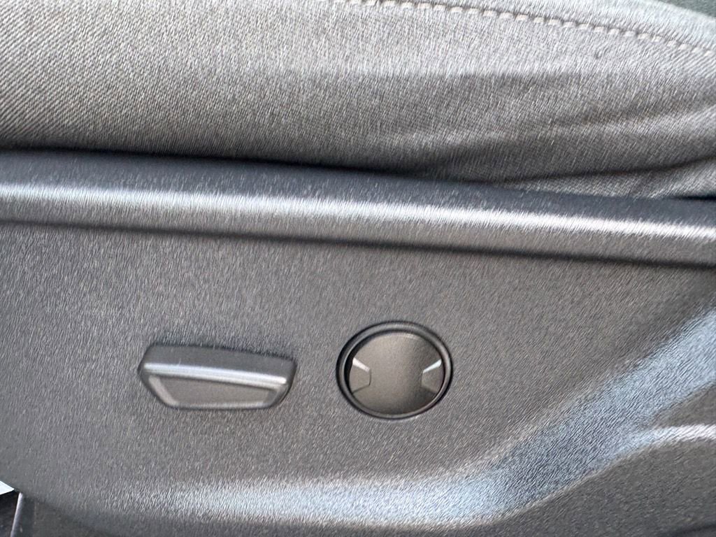 Used 2023 Ford F150 XLT image 14