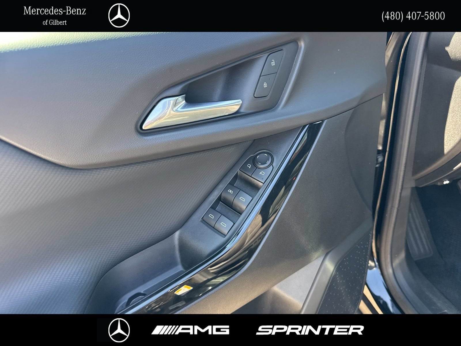 Used 2025 Chevrolet Equinox LT FWD image 13