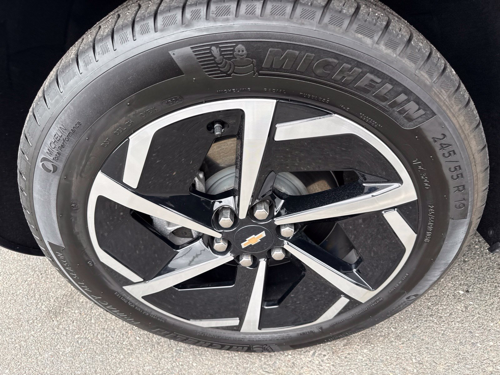 Used 2024 Chevrolet Equinox EV LT AWD/4WD image 11