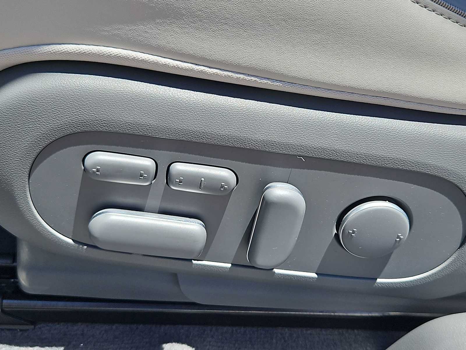 Certified 2023 Hyundai Ioniq 5 Limited AWD/4WD image 17
