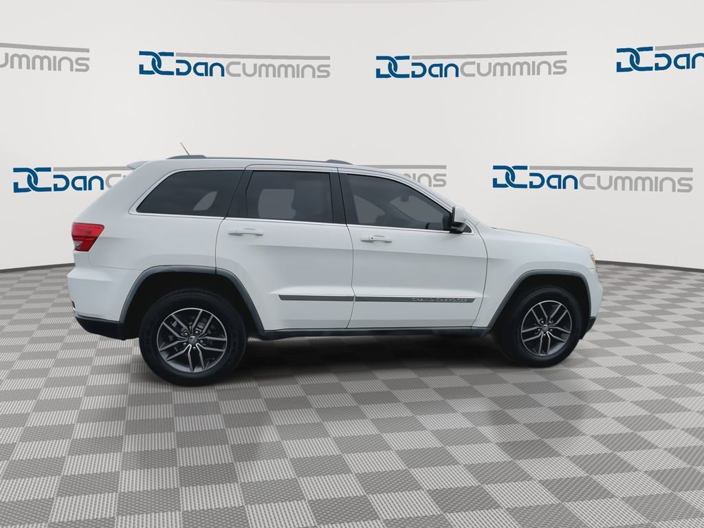 Used 2011 Jeep Grand Cherokee Laredo image 9