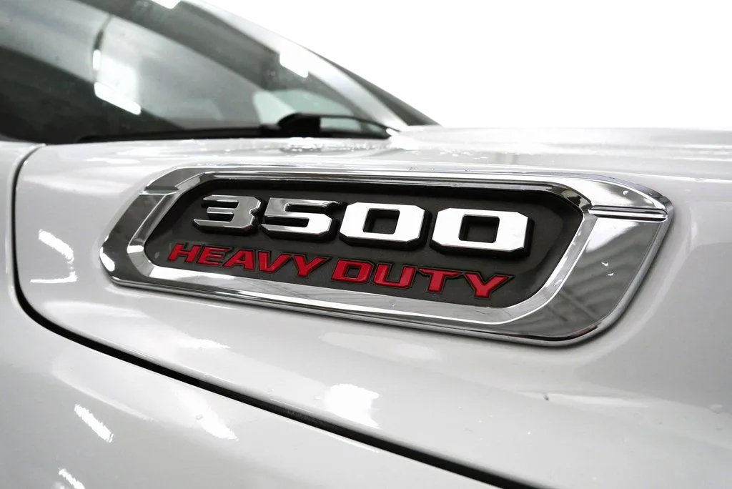 Used 2022 RAM 3500 Limited AWD/4WD image 9