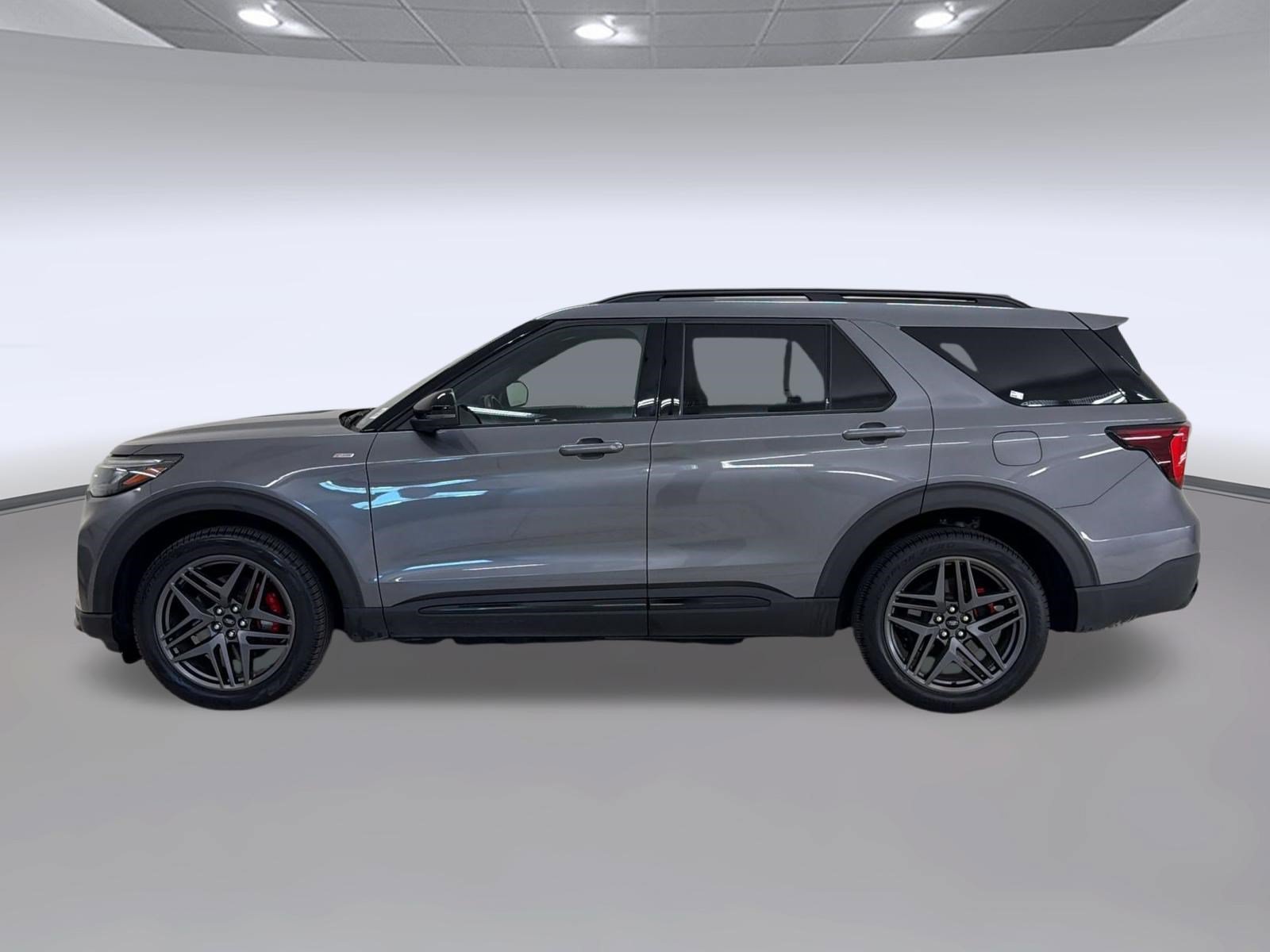 Certified 2025 Ford Explorer ST-Line w/ ST-Line Street Pack AWD/4WD image 2
