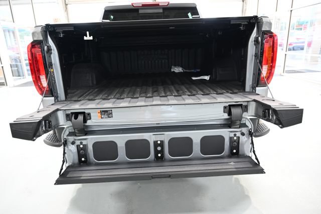 New 2026 GMC Sierra 1500 SLT w/ SLT Premium Plus Package AWD/4WD image 9