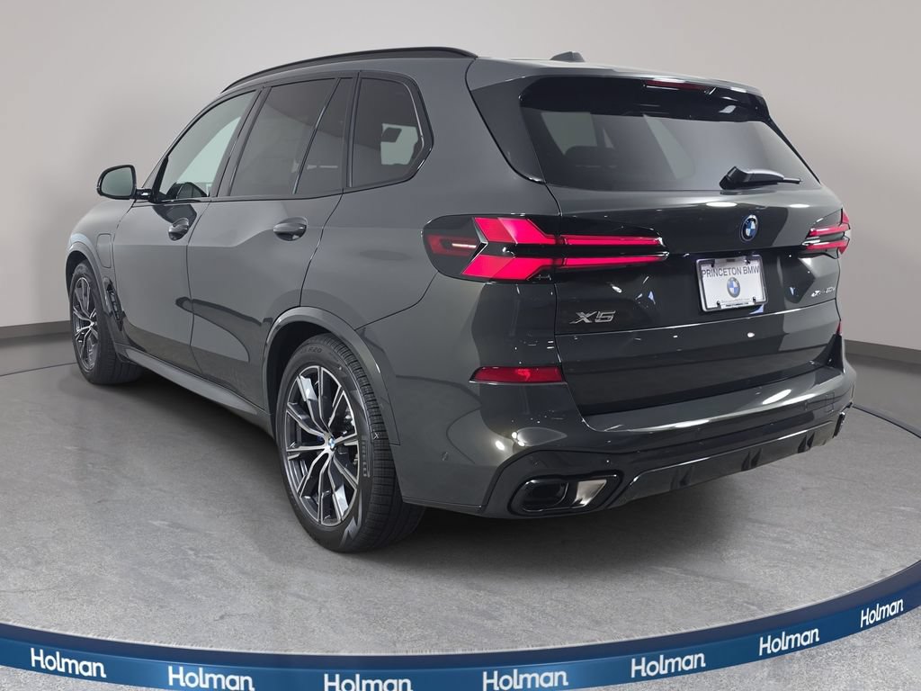 New 2026 BMW X5 xDrive50e w/ M Sport Package AWD/4WD image 7