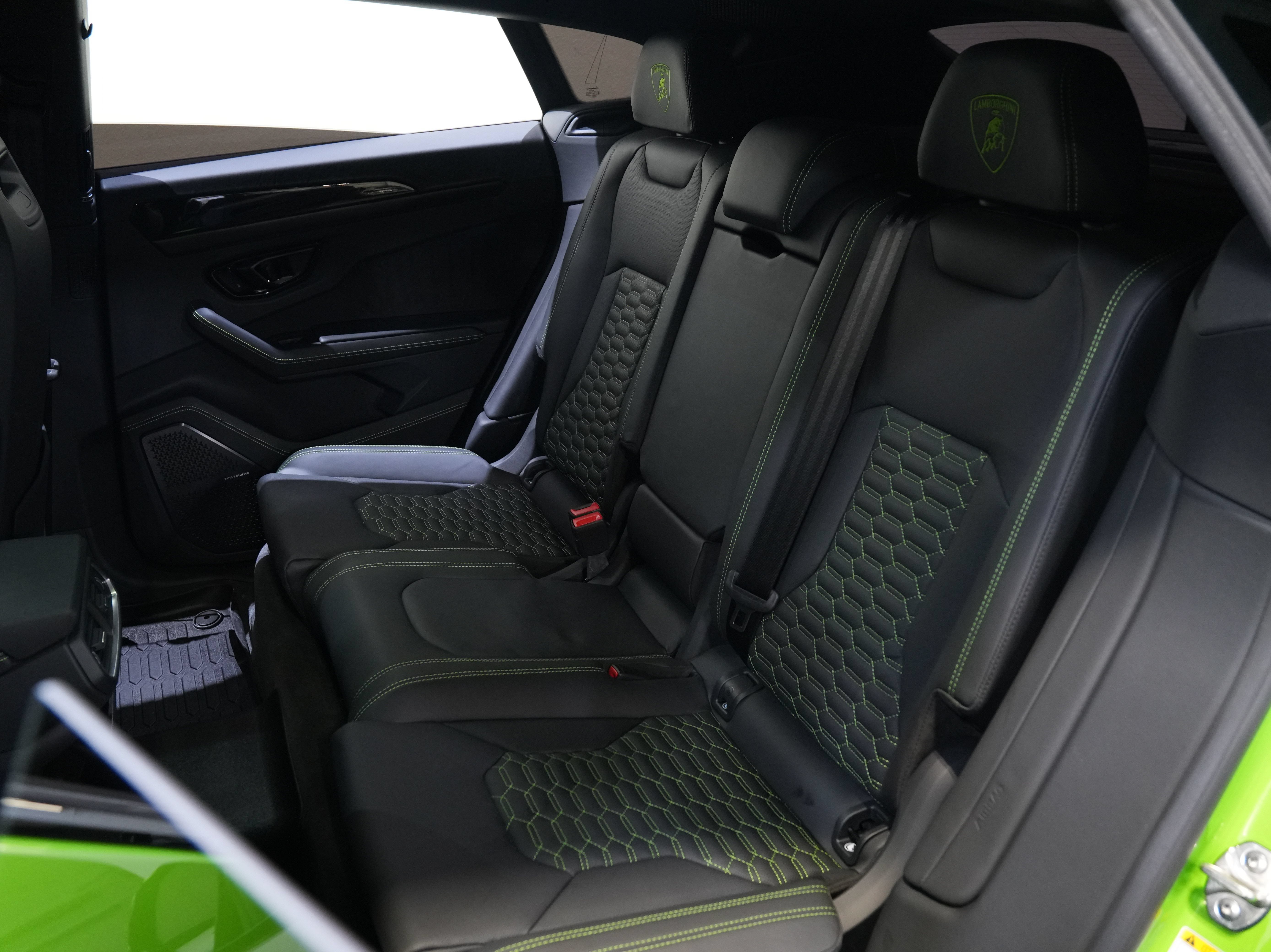 Used 2024 Lamborghini Urus S AWD/4WD image 37