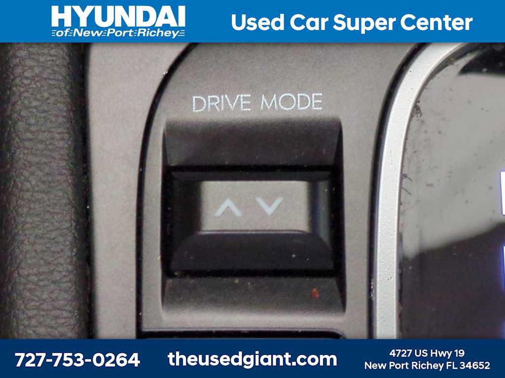 Certified 2025 Hyundai Kona SE FWD image 23