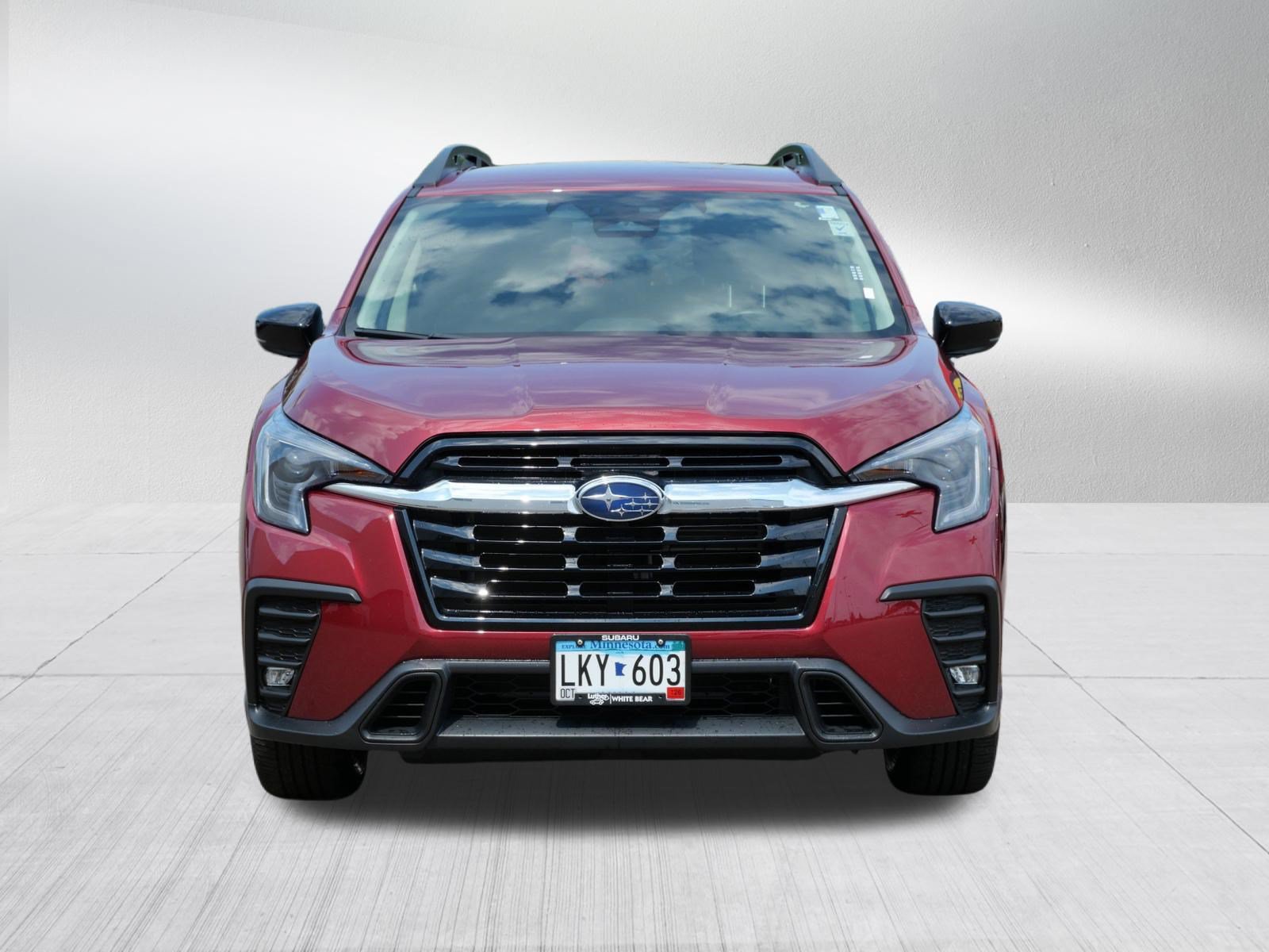 Used 2024 Subaru Ascent Limited AWD/4WD image 2