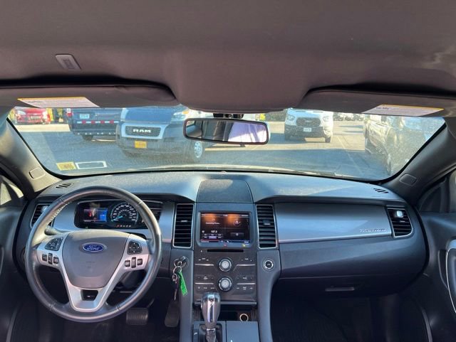 Used 2013 Ford Taurus SEL FWD image 10