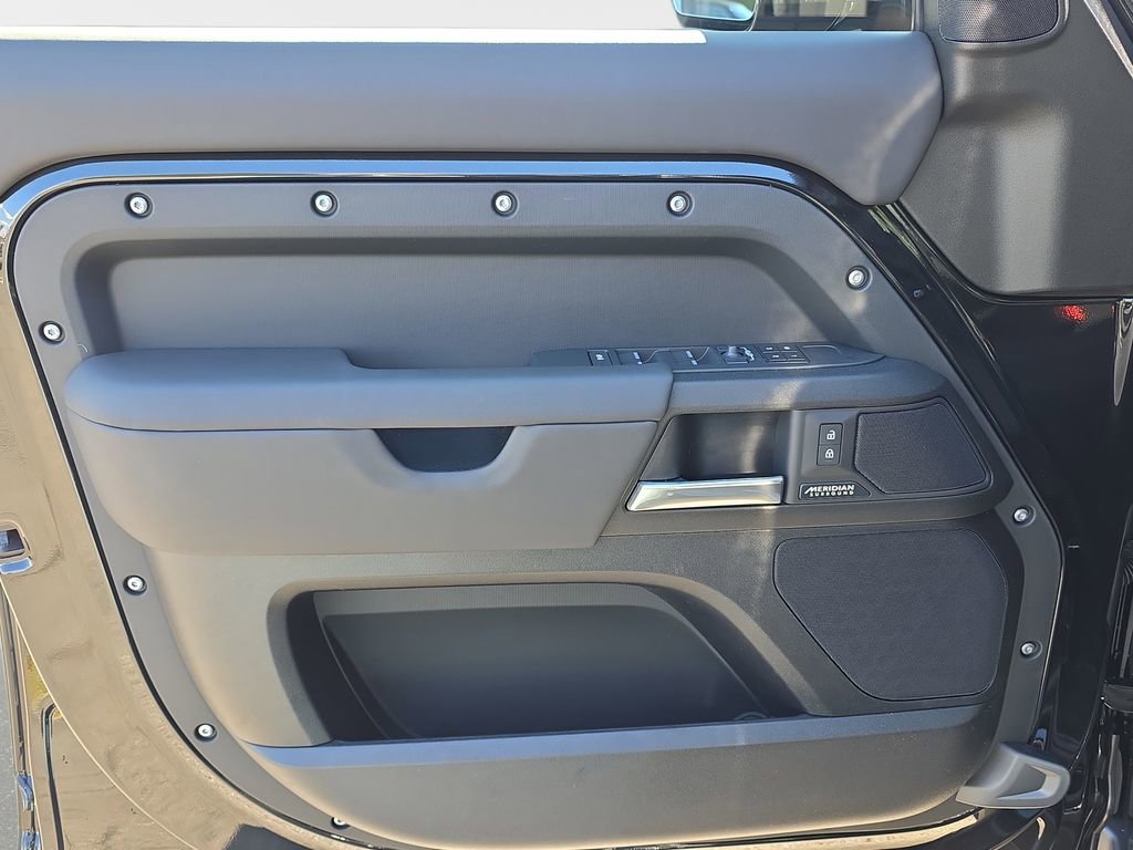 New 2026 Land Rover Defender 110 X image 27