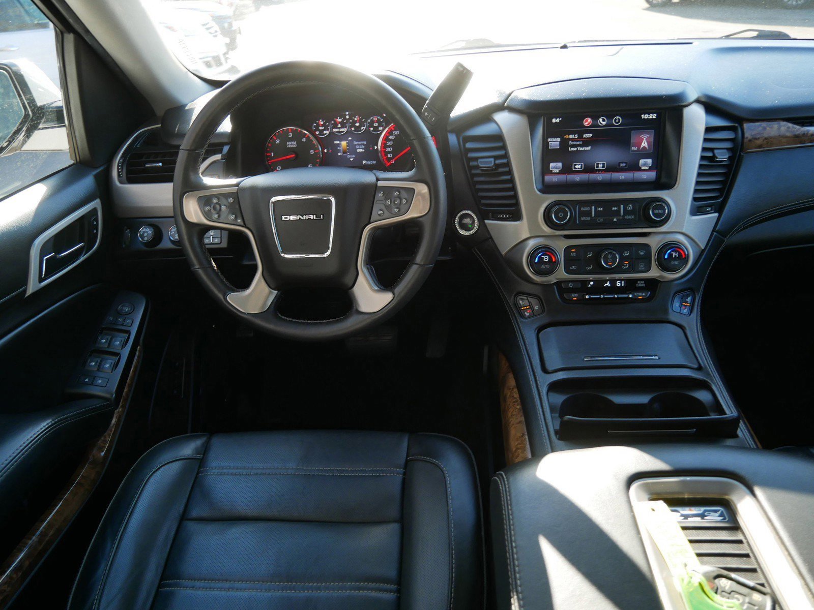 Used 2015 GMC Yukon Denali w/ Open Road Package image 12