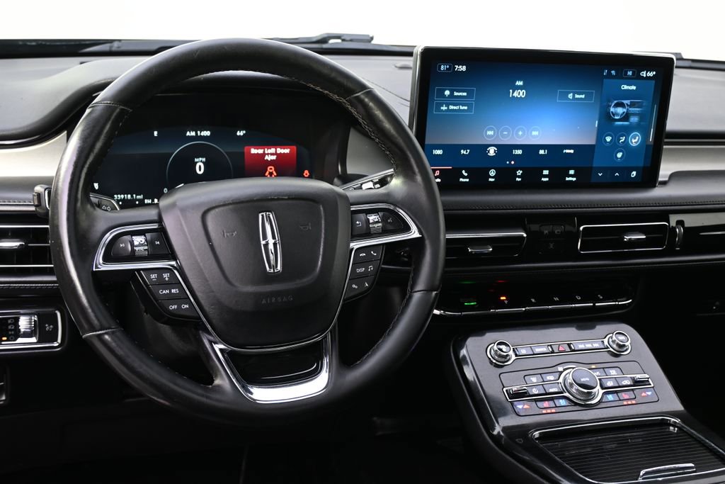 Used 2022 Lincoln Nautilus Reserve w/ Monochromatic Package image 12