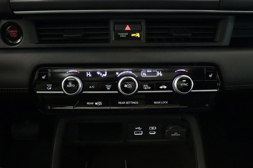 Used 2023 Honda Pilot Touring image 25