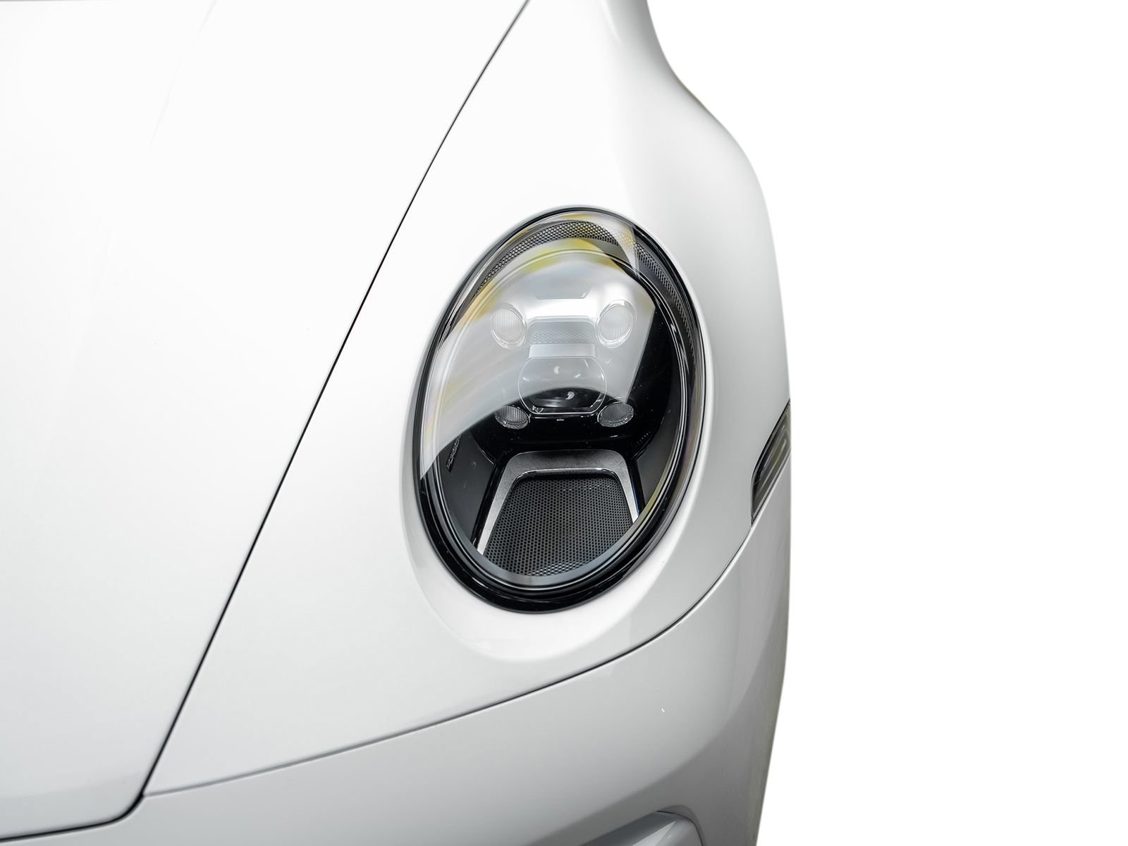 Used 2022 Porsche 911 Carrera RWD image 4