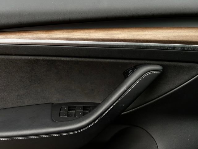 Used 2022 Tesla Model 3 Long Range AWD/4WD image 23