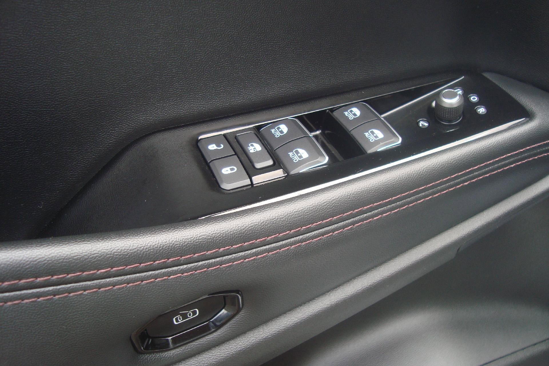 Used 2024 Jeep Wagoneer Launch Edition AWD/4WD image 10