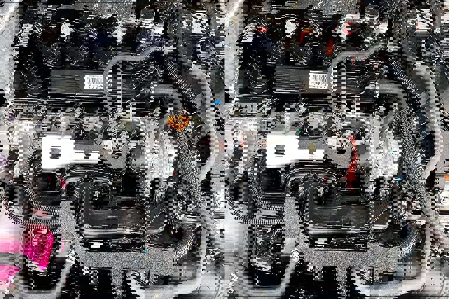 Certified 2024 Toyota Corolla Cross SE image 32